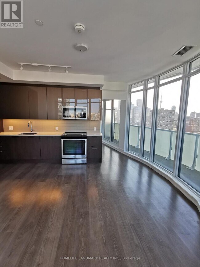 Building Photo - 403 Church St