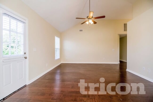 Building Photo - 2923 Wills Ct