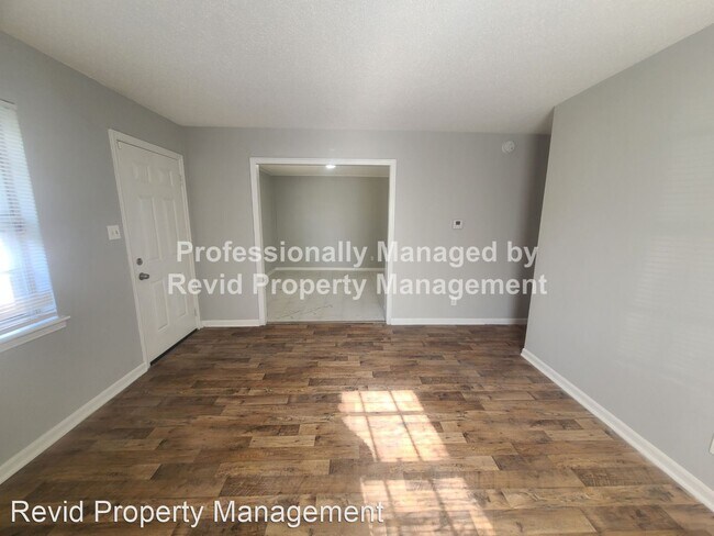 Building Photo - 3 br, 2 bath House - 3128 Sinclair