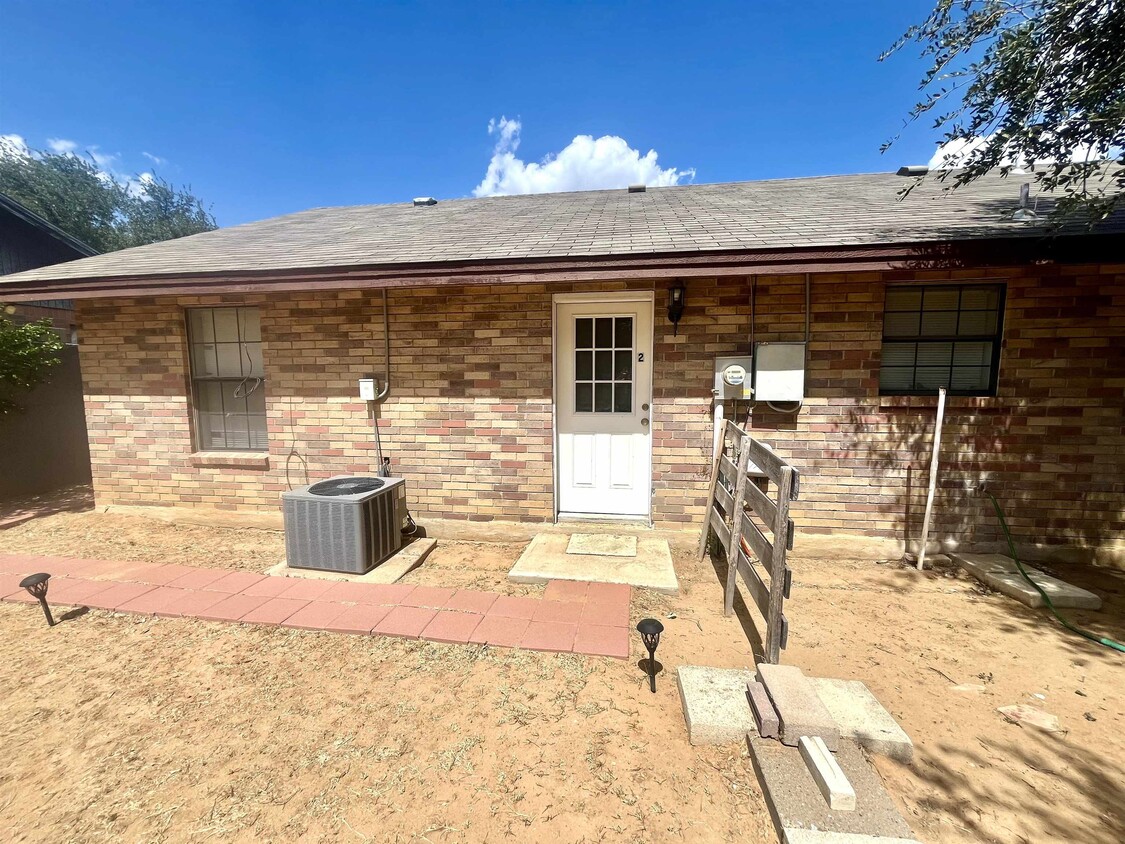 Primary Photo - 306 La Herradura Ct