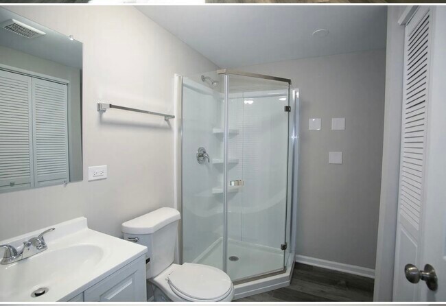 Foto del edificio - 805 Central Ave