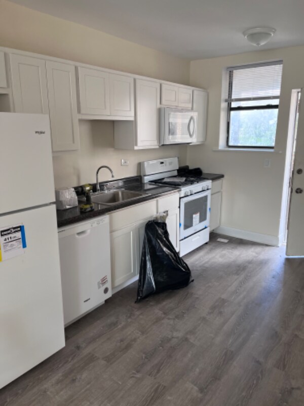 Foto principal - 609 1/2 Lake St