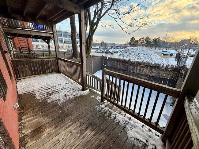 Foto del edificio - 43 Thorndike St