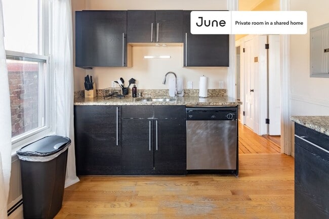 Foto del edificio - Room in Shared 4 bed/1 bath home