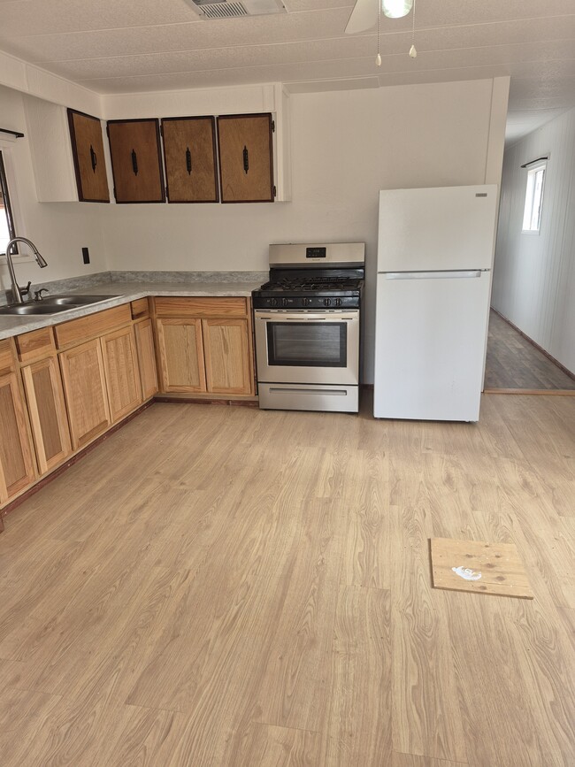 Foto del edificio - 211 N 1st St