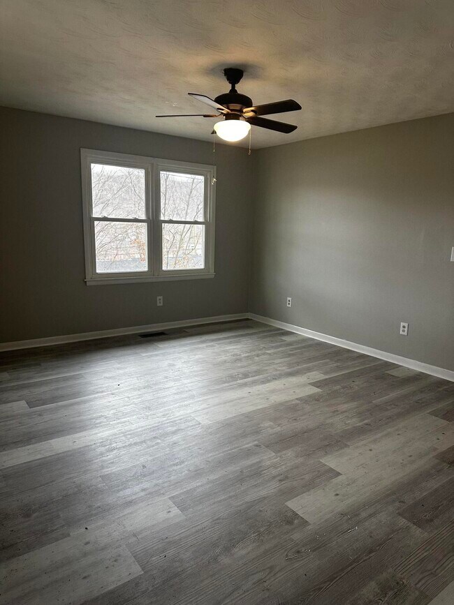 Foto del edificio - 717 Vernon Cir