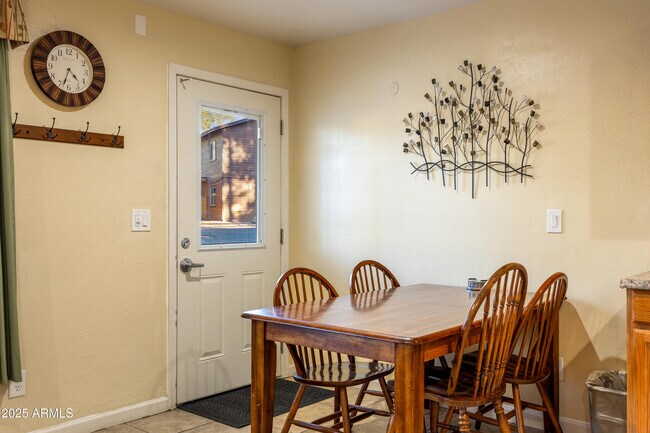 Foto del edificio - 5829 Buck Springs Rd