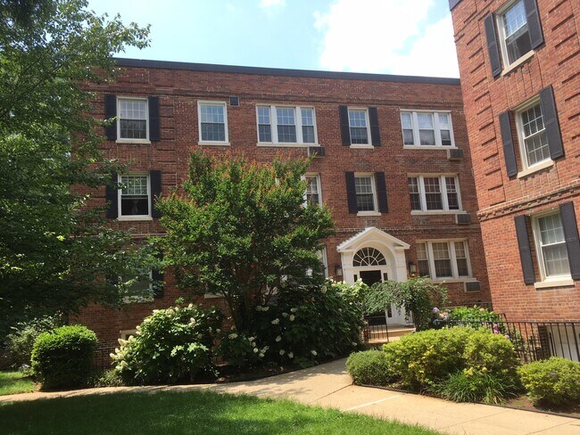 Front of Building - 4491 MacArthur Blvd NW