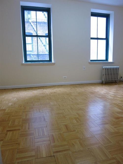 Primary Photo - 503 E 78th St