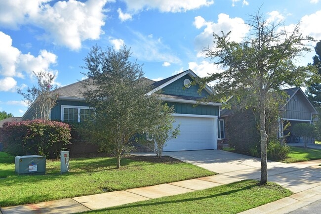 Building Photo - 103 Lagrange Landing