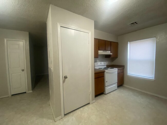 Foto del edificio - Quaint 3-Bedroom House Available in OKC!