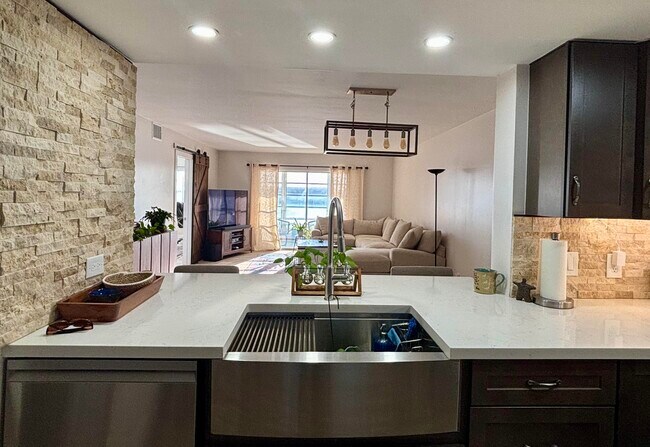 Building Photo - 1501 SW 134th Way