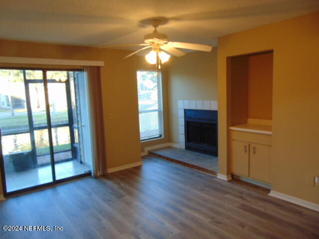 Building Photo - 10200 Belle Rive Blvd