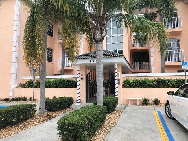 Building Photo - NEW PRICE! Venice, FL 3BR/2BA/1CG Seasonal Rental in Courtyards of Gondola Park