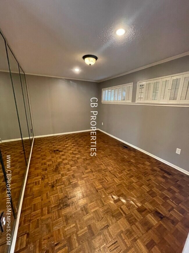 Foto del edificio - 4 Bed and 3 Bath for Rent in East Memphis