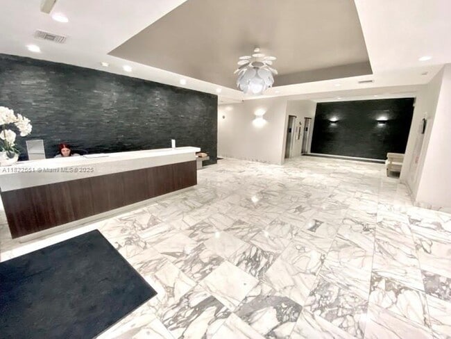 Building Photo - 9225 Collins Ave