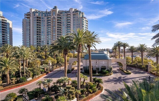 Building Photo - 9101 Alta Dr