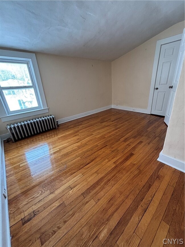 Building Photo - 309 Mullin St