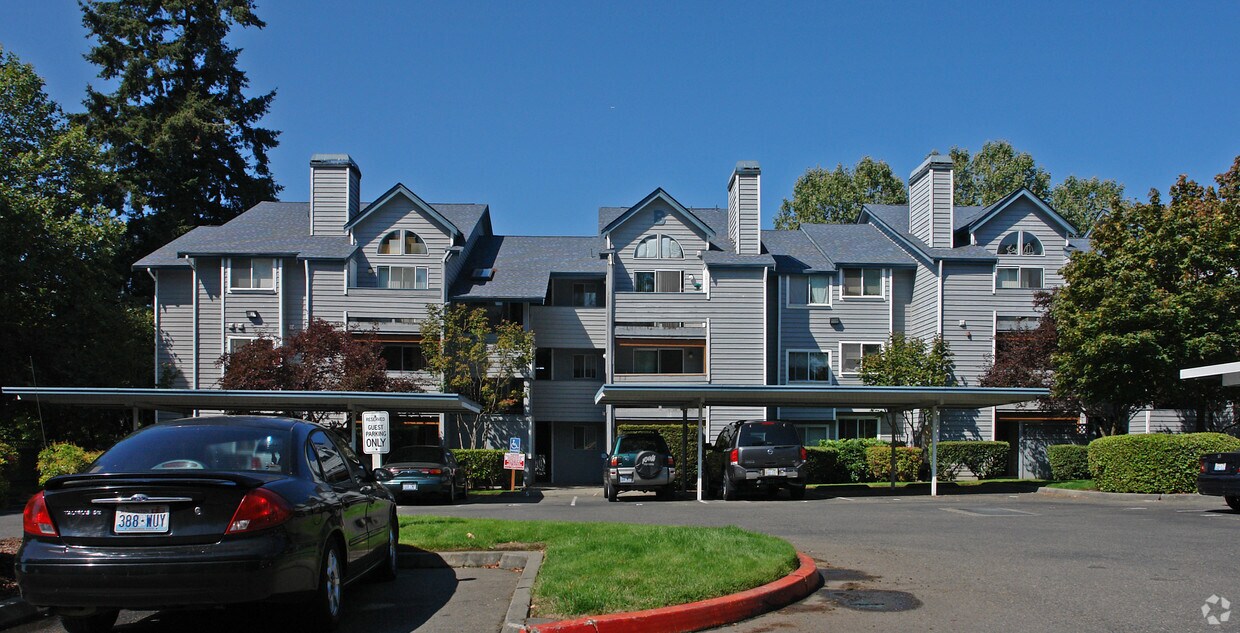 Exterior - Glade Park Apartments