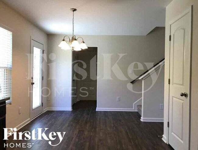 Foto del edificio - 2204 Matthew Oaks Ct