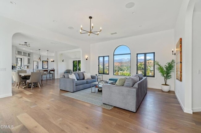 Building Photo - 4480 Sunnycrest Dr
