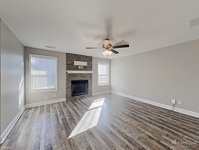 Foto del edificio - 1162 Eagle's Bluff Dr