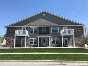 Building Photo - 3720 Tiverton Ct.