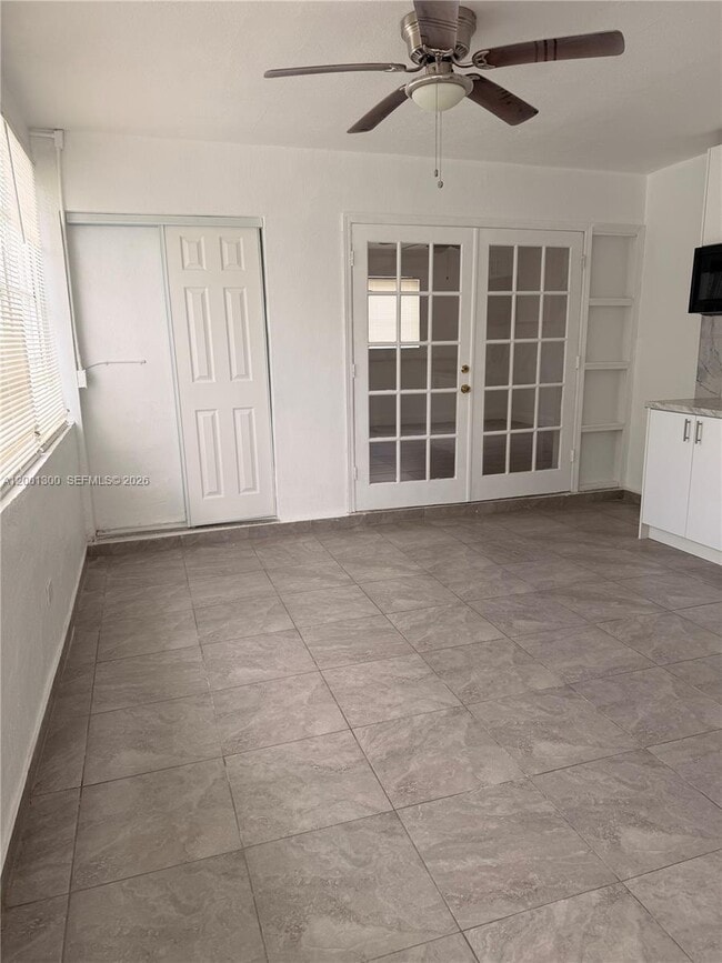 Building Photo - 6613 Evergreen Dr