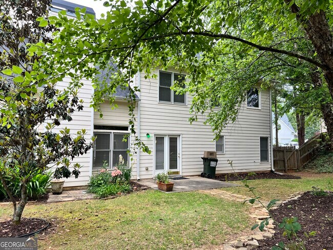 Building Photo - 1069 Middlebrooke Dr