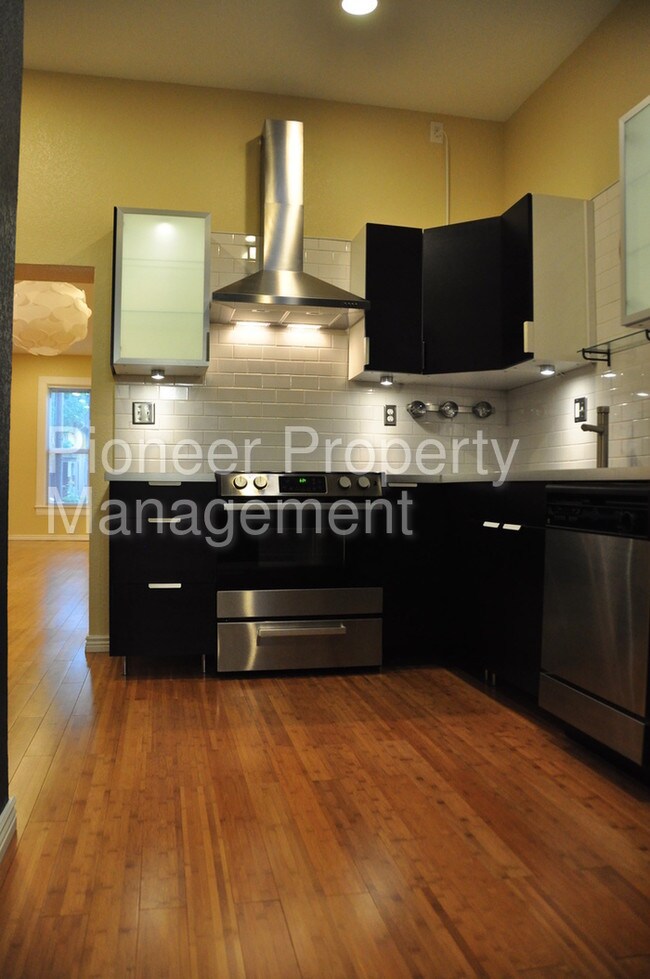 Foto del edificio - 3042 California St