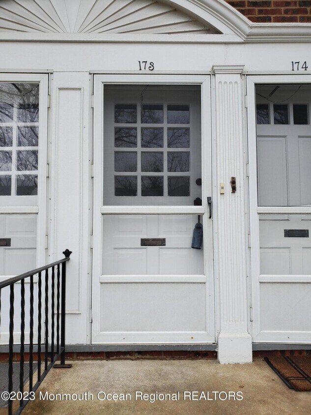 173 Manor Dr, Red Bank, NJ 07701 Condo for Rent in Red Bank, NJ