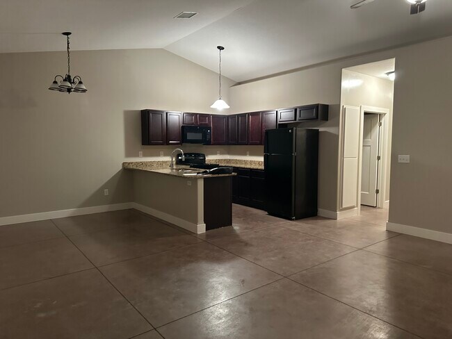 Foto del edificio - 4723 N Hillside Ct