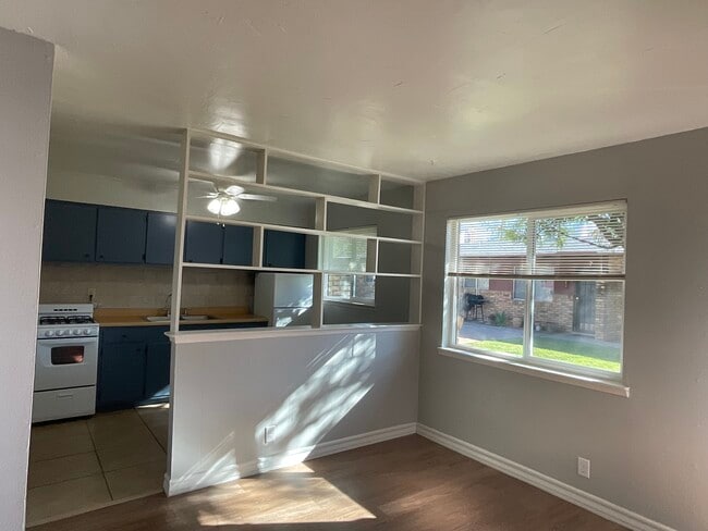 Building Photo - Hilton Place Apartments