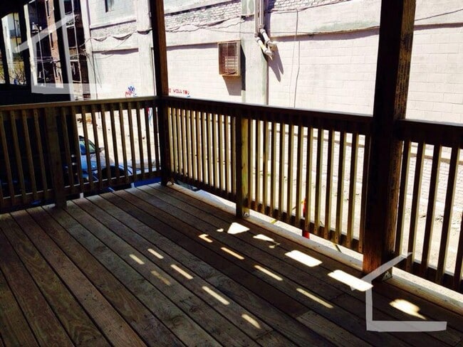 Building Photo - Unique and Unique and Uniq...