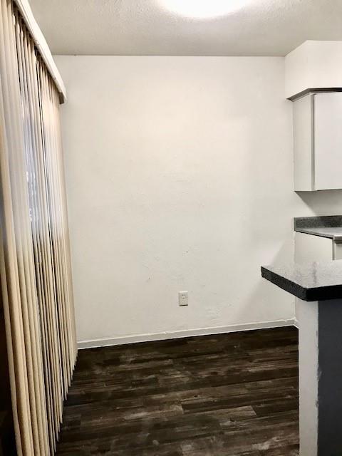 Foto del edificio - 810 N Lancaster Ave