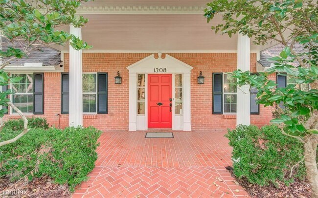 Building Photo - 4 br, 2 bath House - 1308 Deats Road
