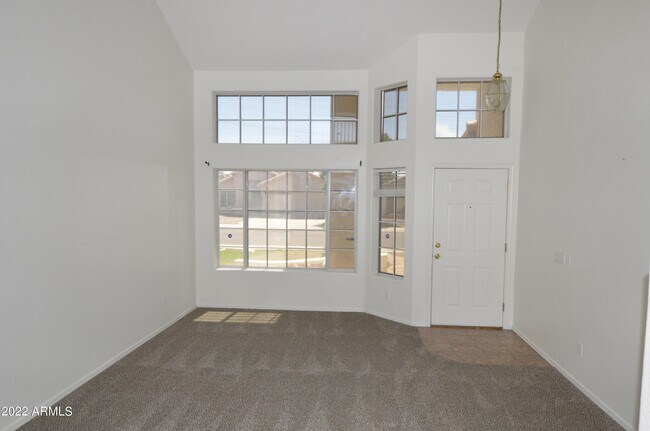 Foto del edificio - 1078 W Heather Ave