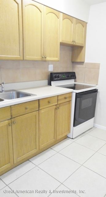 Building Photo - 2 br, 1 bath House - 1145 NE 6th Ct