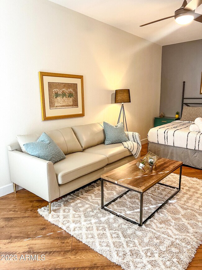 Foto del edificio - 16545 E Gunsight Dr
