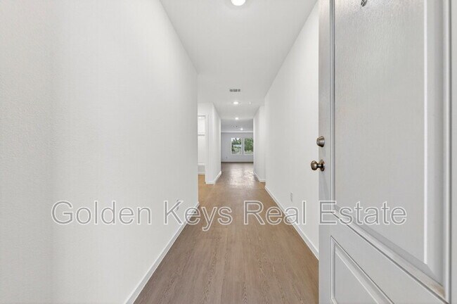 Foto del edificio - 10212 Regal Bend Ln