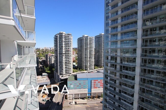 Building Photo - RiverSky2 1 Bedroom Apartment For Rent 220...