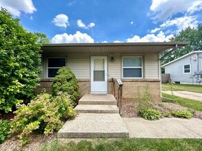 Building Photo - 4256-4258 Dawes Ct SE