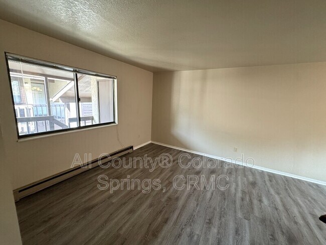 Building Photo - 2230 N Weber St