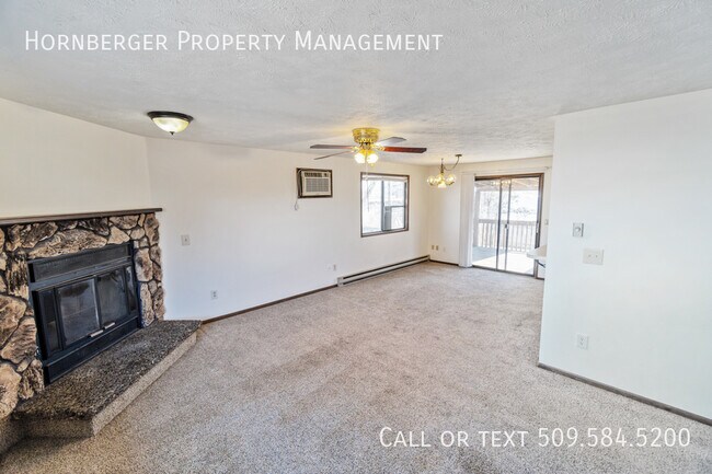 Building Photo - 6210 N Wiscomb St