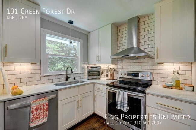 Foto del edificio - 131 Green Forest Dr