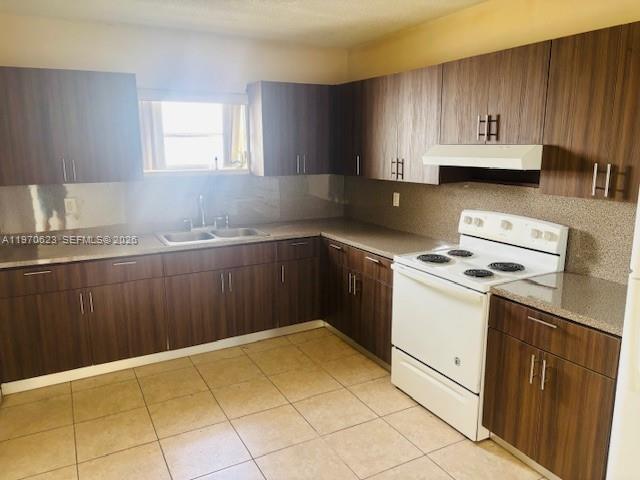 Foto del edificio - 145 W 10th St