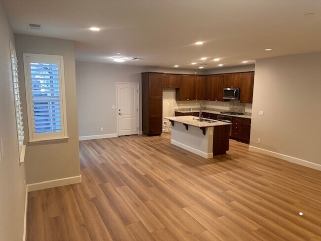 Foto del edificio - Charming 4BD/2.5BA Vineyard Crossing House!