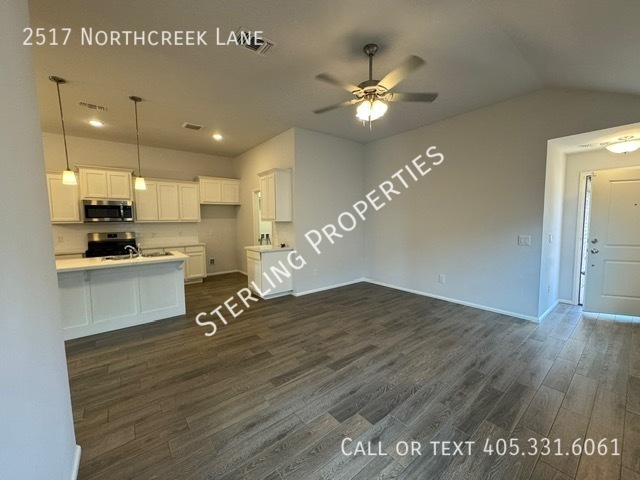 Foto del edificio - 2517 Northcreek Ln