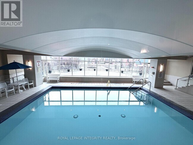 Building Photo - 234 Rideau St