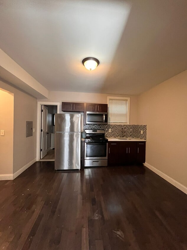 Foto principal - 124 Virginia Ave